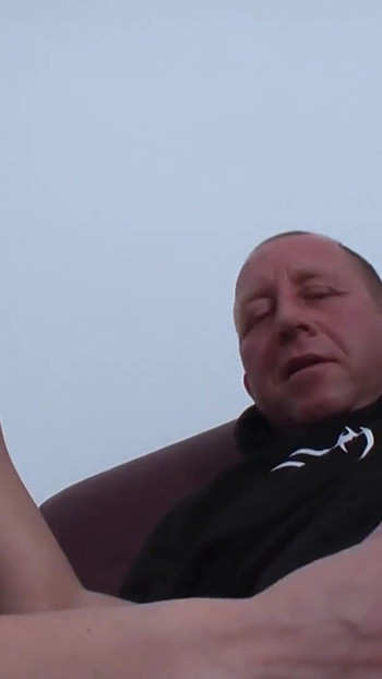 Iconic moment from "Papa fickt junges Teen beim Casting"