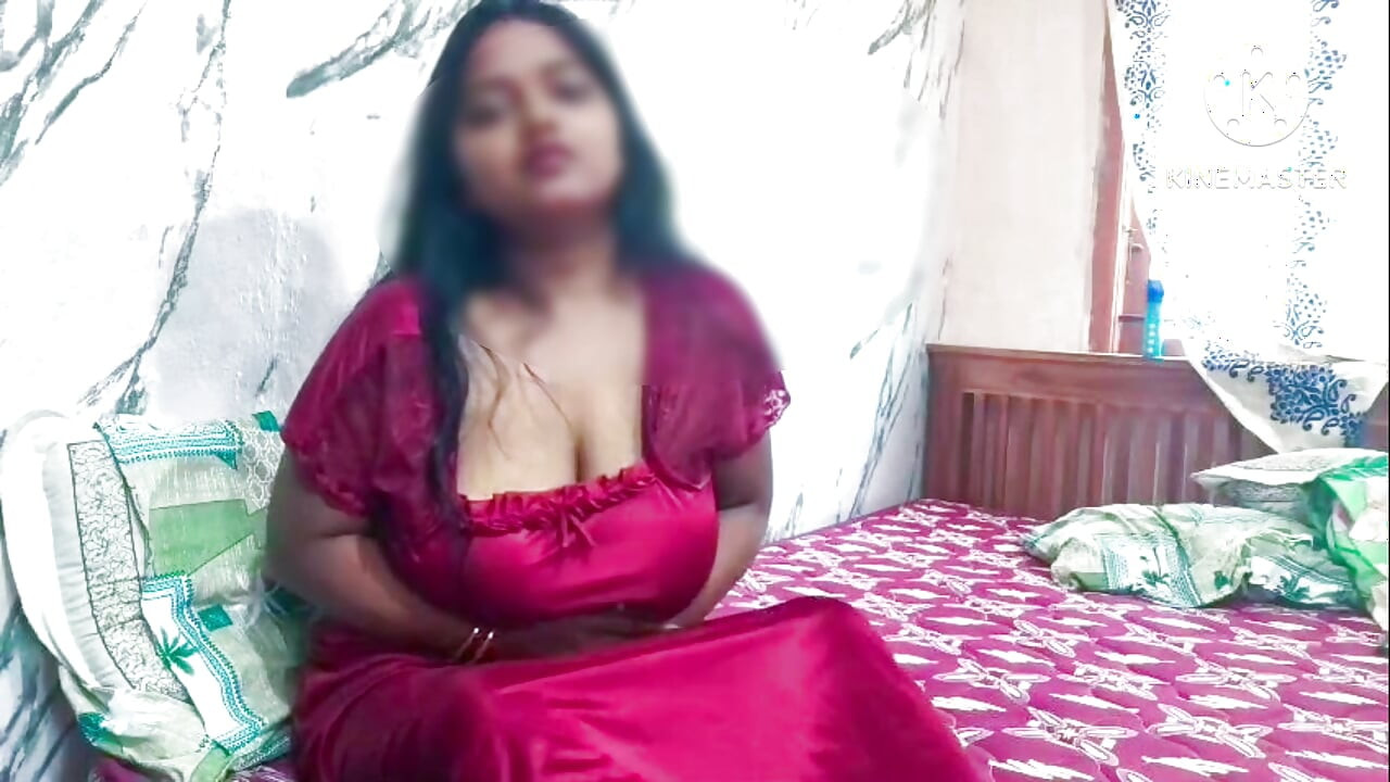 Fată tamil excitată vorbind despre visul ei erotic - videoclip sexy tamil