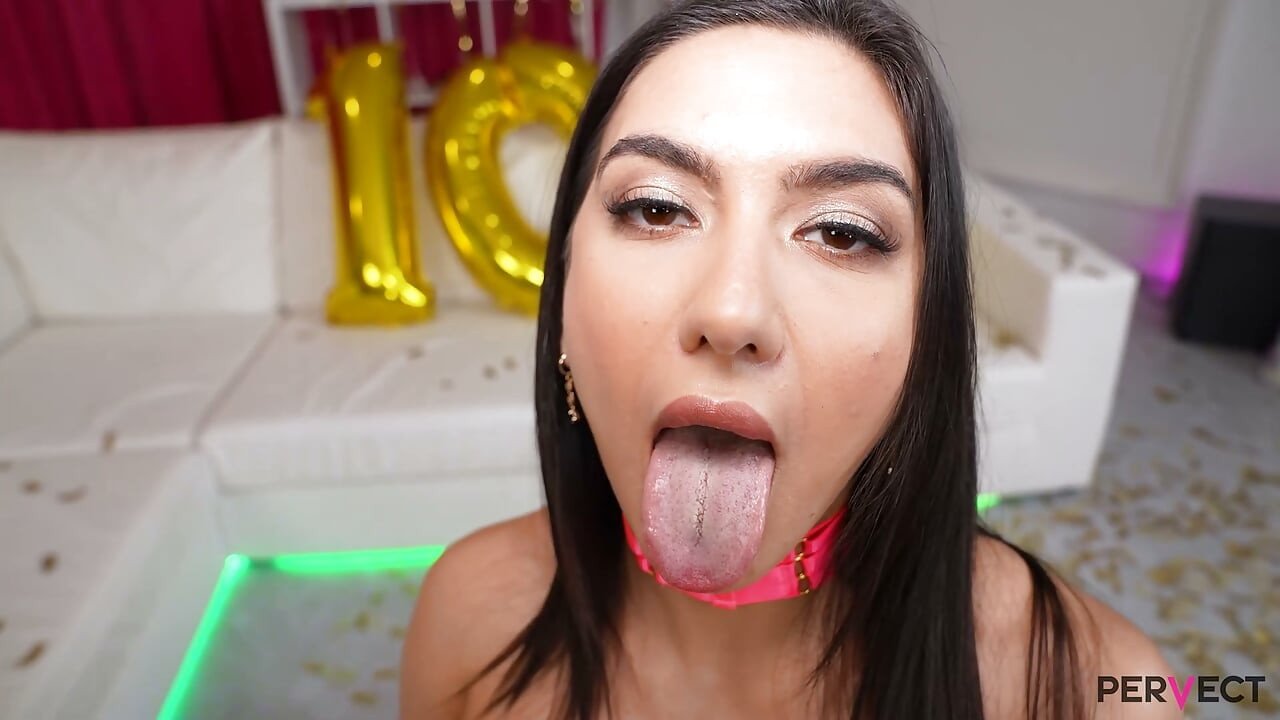 Đụ mông cực mạnh với Lena Coxx