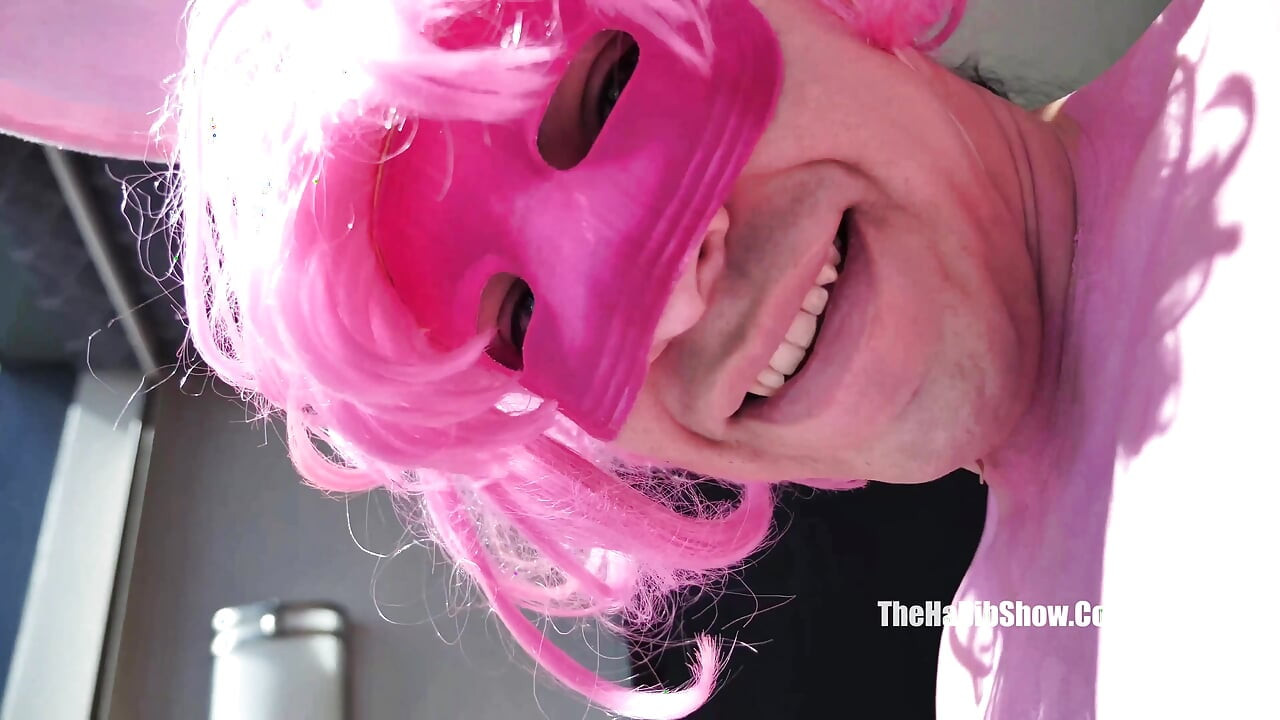 Clip complet. Iepurașul de Paște o fute pe Christy Luv