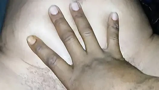 Putri tiri kulit hitamku menunggangi erangan bbcku