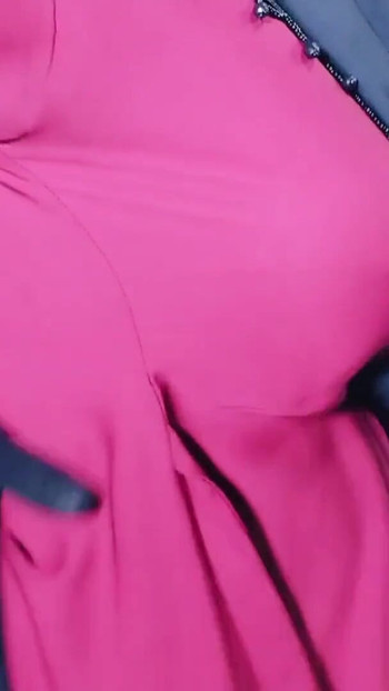 Vruća hidžab muslimanska tinejdžerka liže guzicu i žestoko je jebe Bhaijaan | Isječak 2