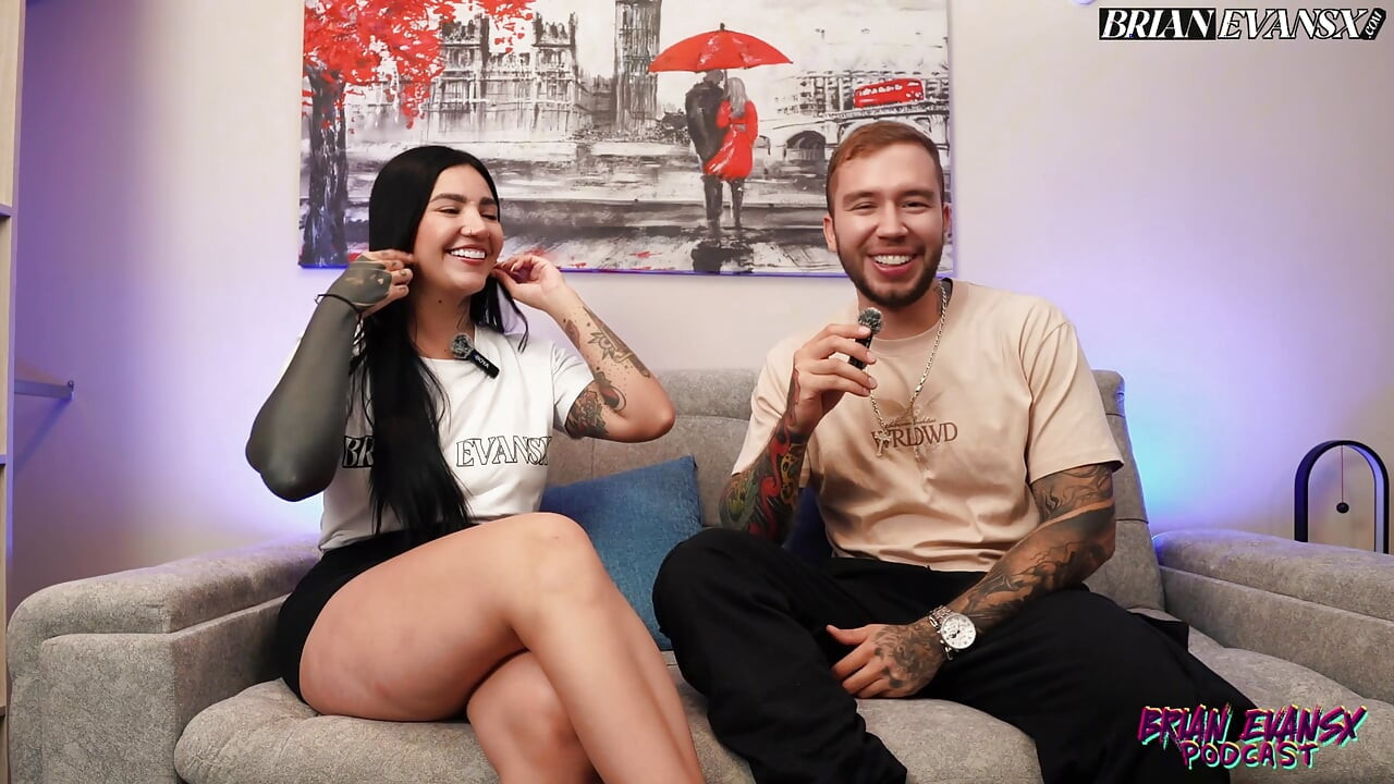 Colombian MILF La Rola hot interview ends fucking Brian Evansx - Big Ass