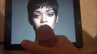 Rihanna ส่วย