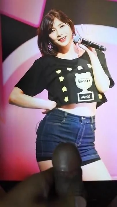 Cum on Apink Oh Hayoung's shorts (Tribute)(HD)