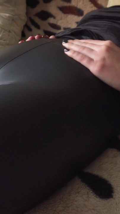 Kožne tajice Pička Camel Toe Izbliza Zadirkivanje | Isječak 3