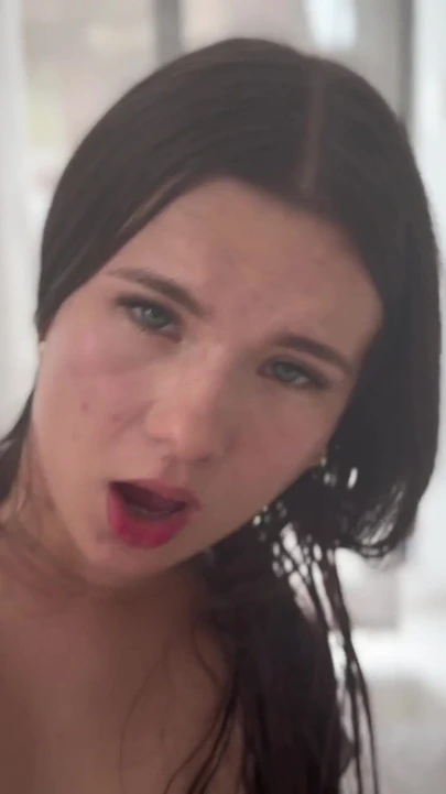 阳光明媚的一天，在酒店享受泳池和一根好鸡巴 |剪辑 2