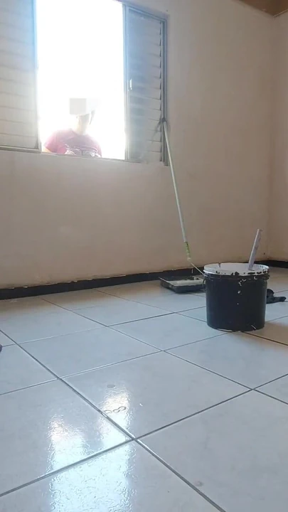 רגע בלתי נשכח מתוך "לא יכולתי לסבול את זה וקיימתי יחסי מין עם הזין הגדול של הצייר, הממזר החמדן עזב את הכוס שלי"