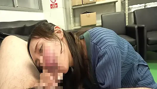 Kunjungan mendadak. Ketegangan kantor berubah menjadi panas diam-diam