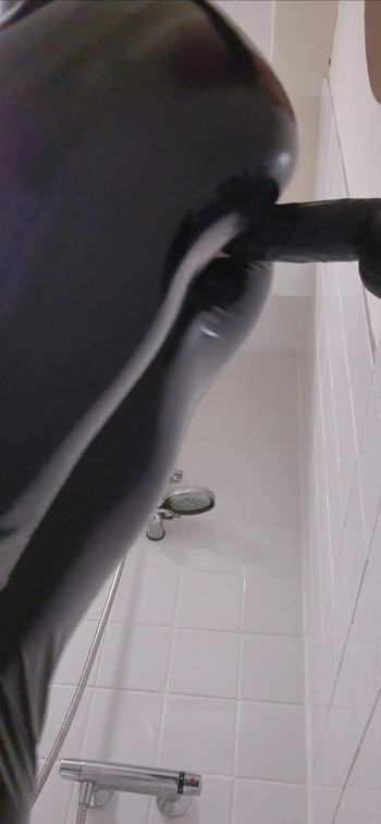 シシーBBCディルド ラテックス入り |クリップ1