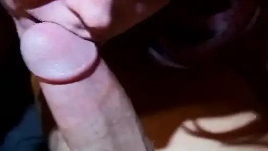Perfekte rothaarige MILF bekommt nach einem harten fick ihre möpse mit sperma bespritzt
