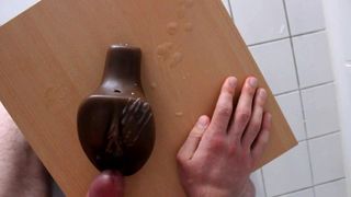 Orgasmo con juguete sexual de vagina marrón