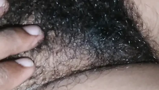 Memek berbulu istriku