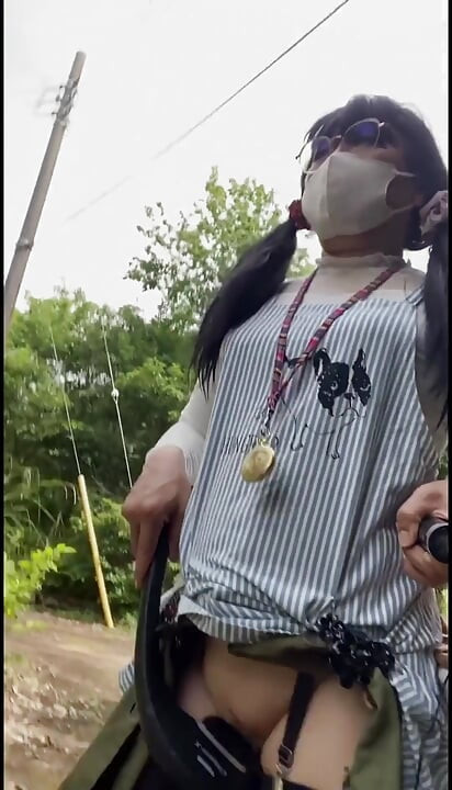 No. 269 a Walk in the Open Wearing an Apron, Part 2