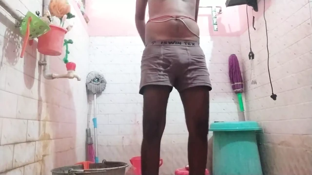 Tamil10inchesbbc Sexy Hot Bath Session