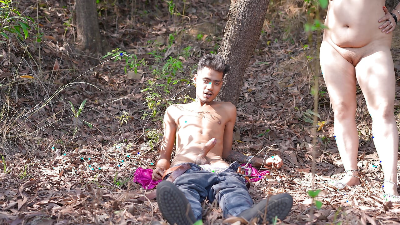 Kæreste Ønsker Hardcore Sex Efter OutDoor Photoshoot Med Klar Hindi Audio