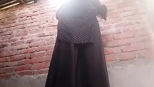 I am a virgin girl and I am looking for a boyfriend who will keep me happy and make us happy I will give him everything that will remain.