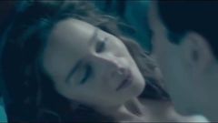 Emilia Clarke și expresia ei sexuală