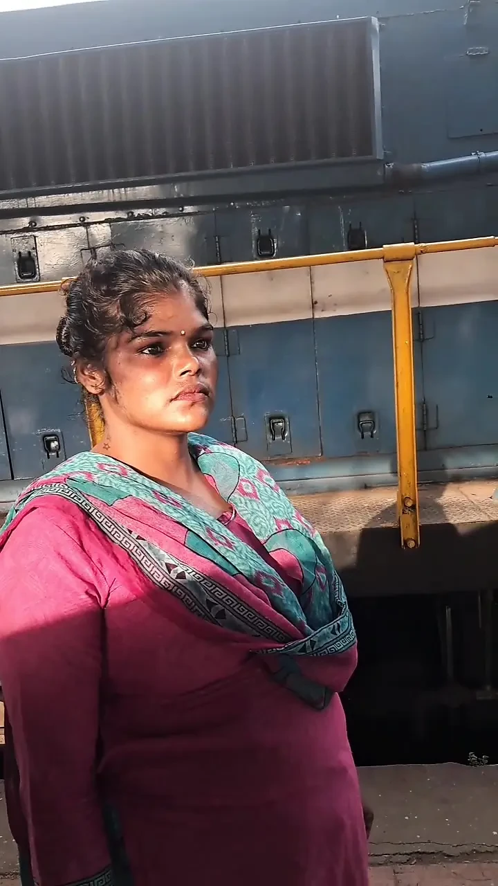 Stepsister Enjoy Sex in Farm, Indian Village Sex in Farm