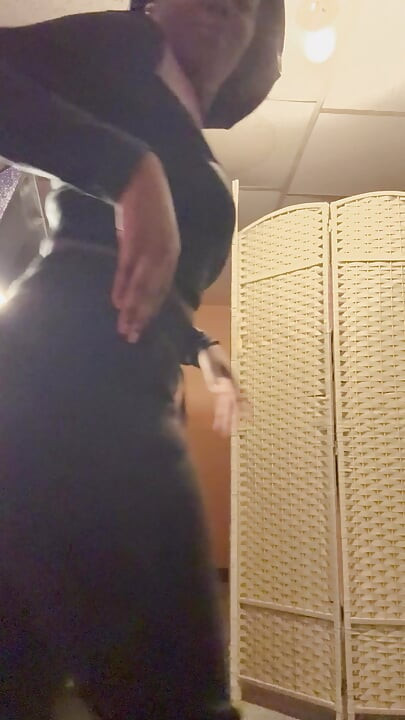 I fuck a fan on FaceTime video call today