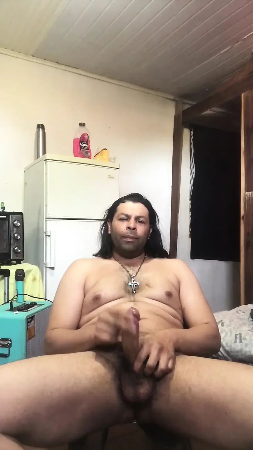 Trabajando y desnudarse.