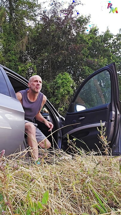 Took a short break from driving on a summers evening... cars driving by almost caught!