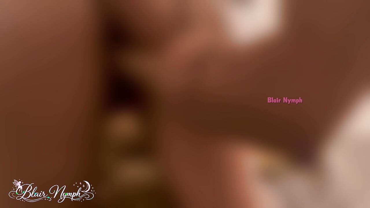 Sunt DOI pumni în pizda mea, fuuuuuck.. Este atât de sexy - BLAIR NYMPH