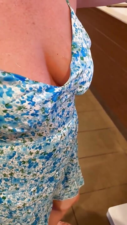 Cumslut MILF em Mcdonalds