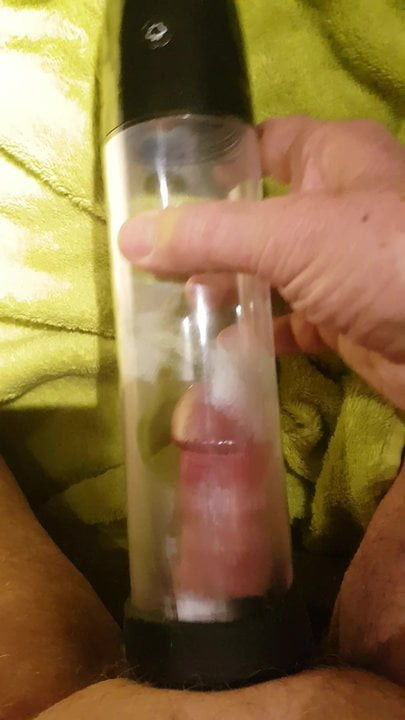 My cock pumping