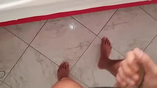 Harika İtalyan üvey erkek kardeşimin içine boşalıyor ve harika büyük bir yarakla boşalıyor