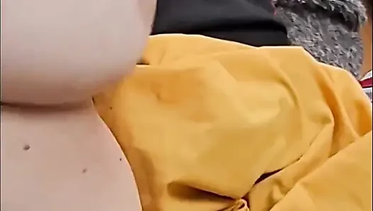 Istri frustrasi dicrot di dalam sama sahabat suaminya sendiri