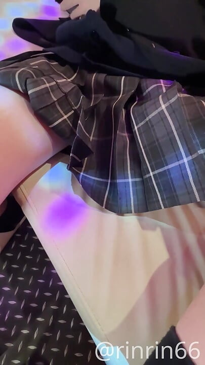 Doživite simuliranu SM igru s 18-godišnjakinjom!