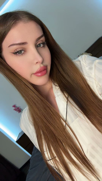 A petite trans woman cums on your face
