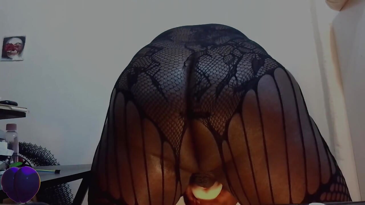 Chubby Sissy Oiled Her Body Then Play with Toy to Cum