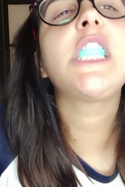 Trying Big Bubbles with Bubblegum Roll - Bunny Looner