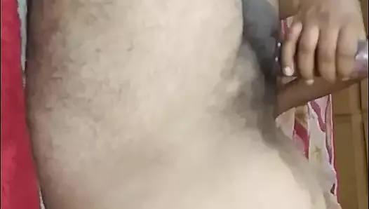 Индийская студентка трахается в пыльной комнате