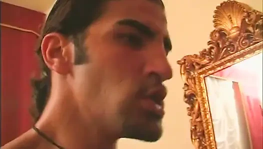 Pasangan cantik ngentot memek dan jilat penis besar sambil nyepong kontol