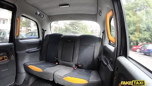 Fake taxi - büyük memeli sarışın florane russell ateşli döl yutmayı seviyor