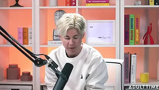 Chanel Camryn si Ratu Yang Bergeliat | Podcast Khusus Orang Dewasa