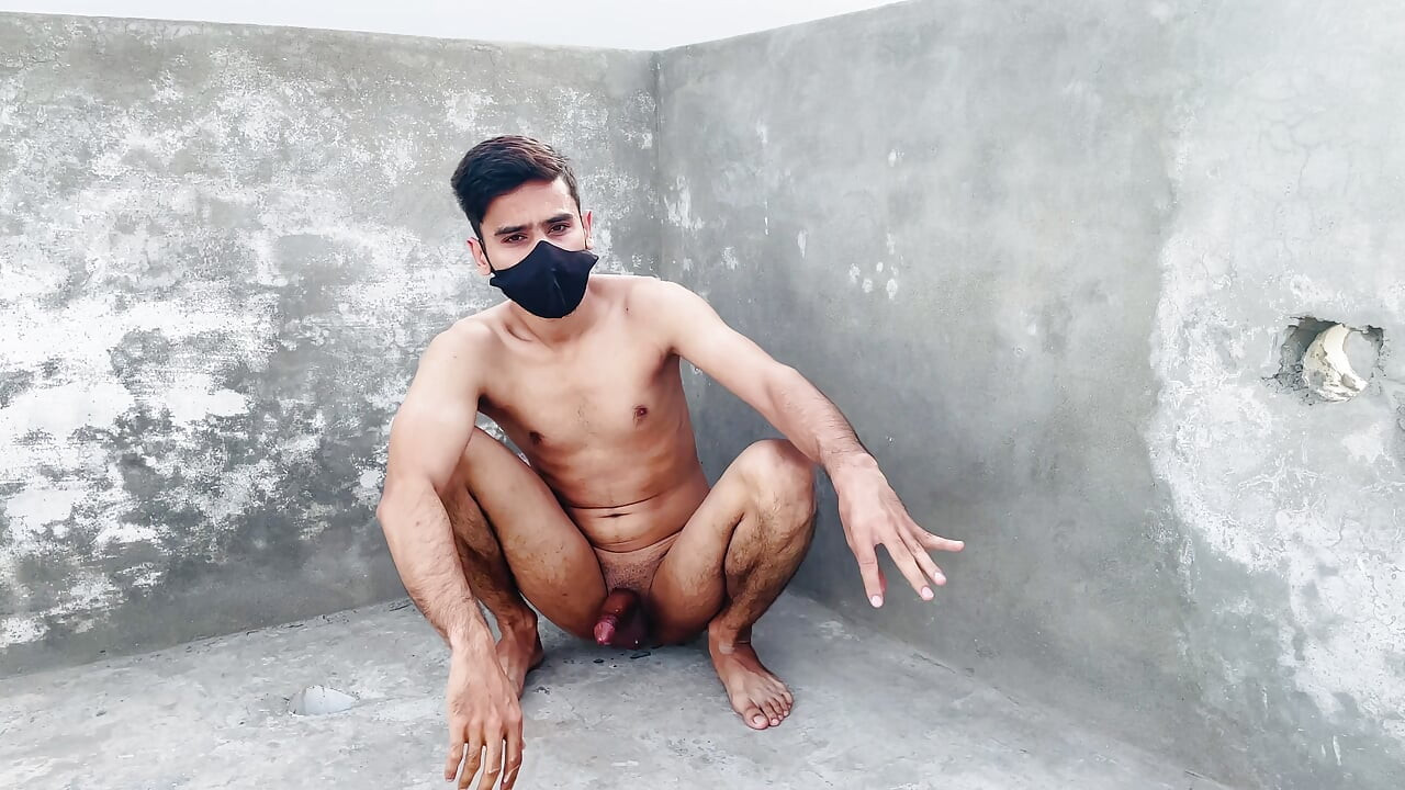 Pakistani Roof top porn horny handsome boy mustarbation in public place