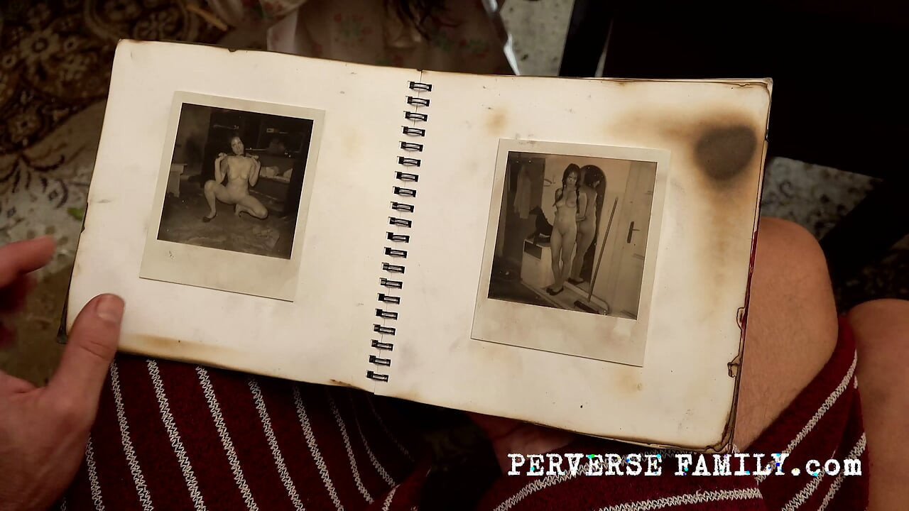 Holiday Family Chaos (Perverse Family)