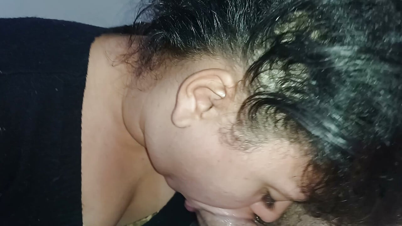 LA MEJOR MAMADA DEL MUNDO, TAN CALIENTE Y MANCHADA QUE FOLLA DURO