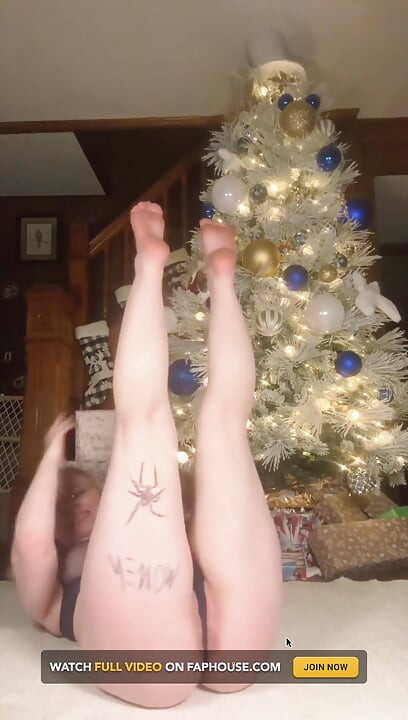 Twerking in un perizoma