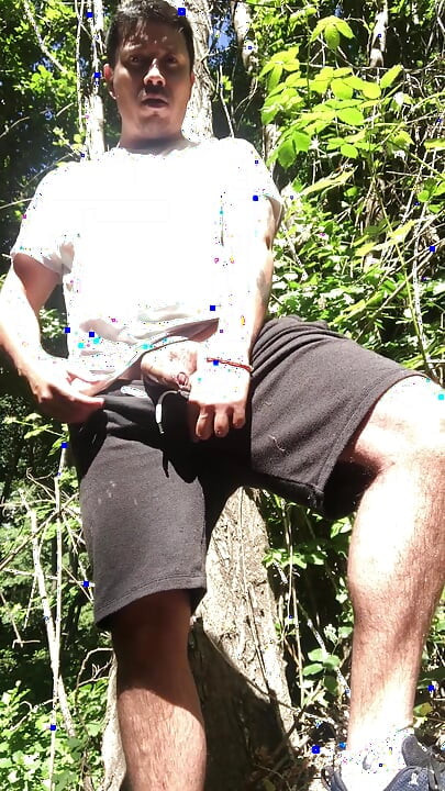 POV Duboko u šumi - sirovo vanjsko oslobađanje