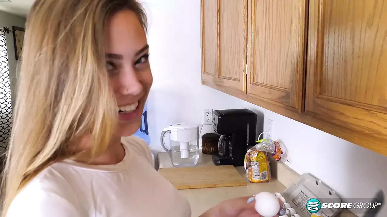 College student Avery smiles as she spreads her hairless