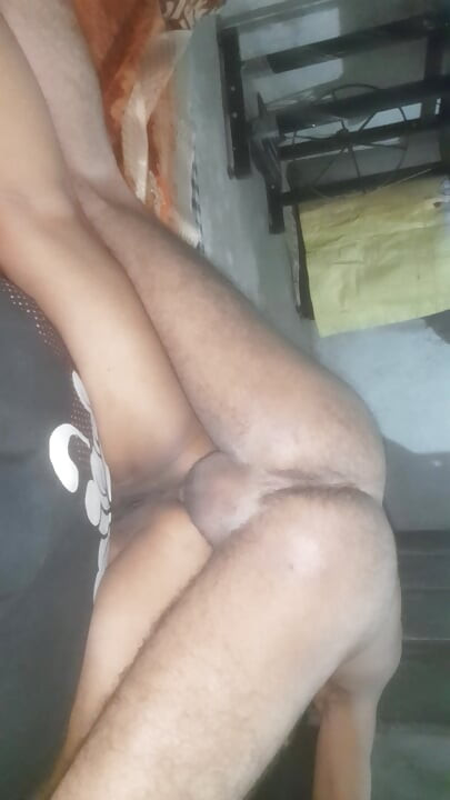 La femme de Jabardast, Dardho Raha, dure