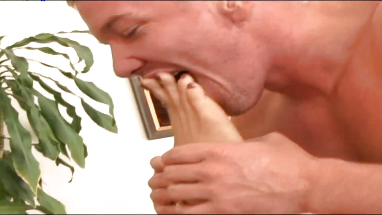 Beautyful joyful fuckhole of teen cunt waits wide open for big penis penetrate it
