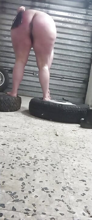 Hardcore Impact Play: Hard Paddling, Flogger e Dildo Fuck Session