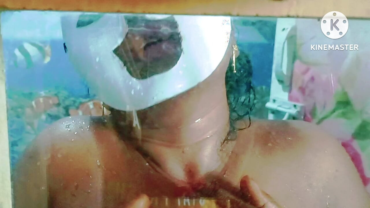 Sexy huge boobs desi girl gave a hot blowjob for his boyfriend in the bathroom and he cum on her hair
