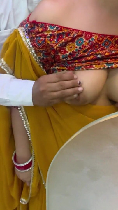 Naukarani Ki Behan To Ussey Bhi JADA Maaldaar Nikli.... | Clip 1